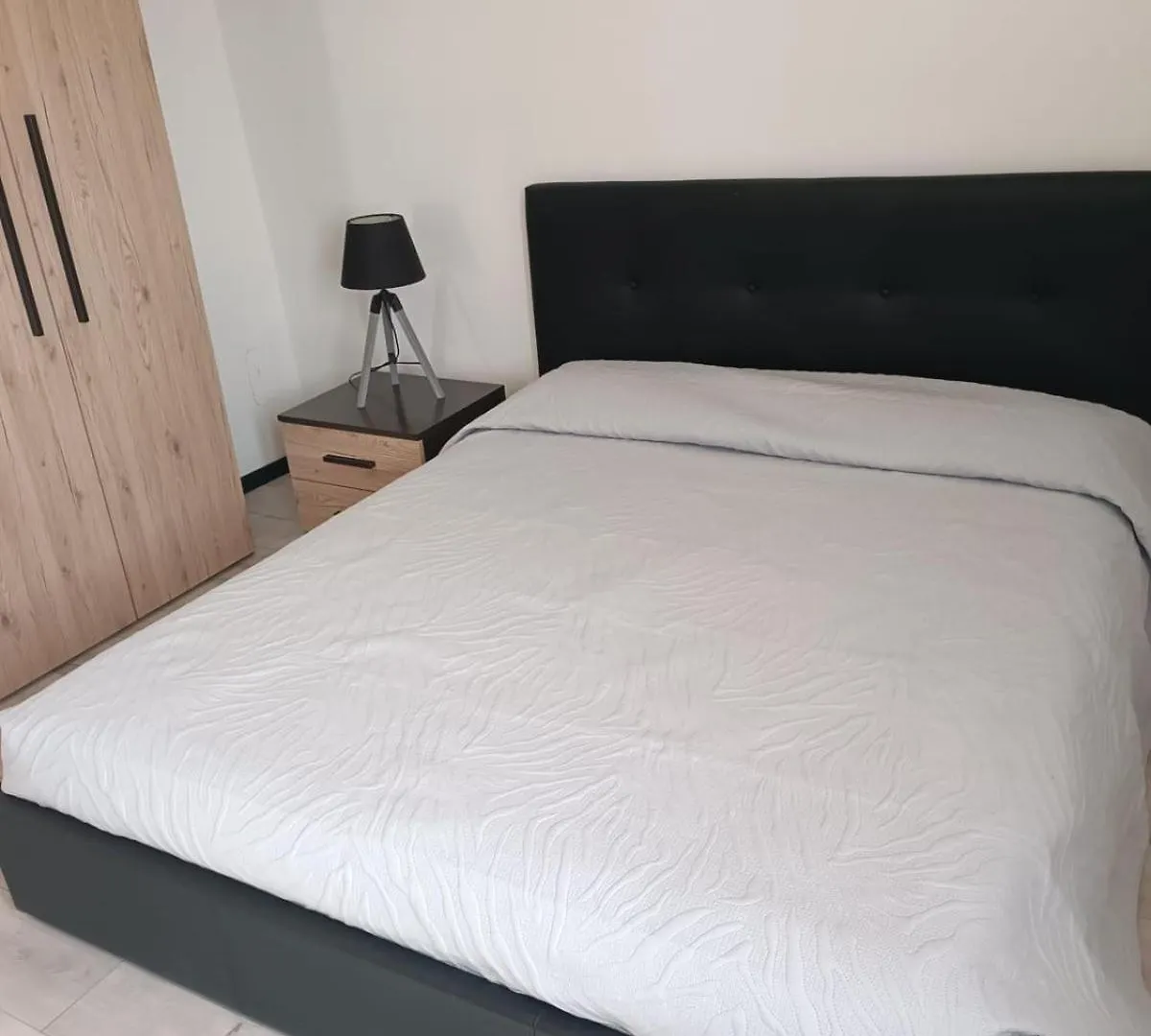 Pm 10 Via Della Santabarbara Guest House Lido di Ostia Apartment