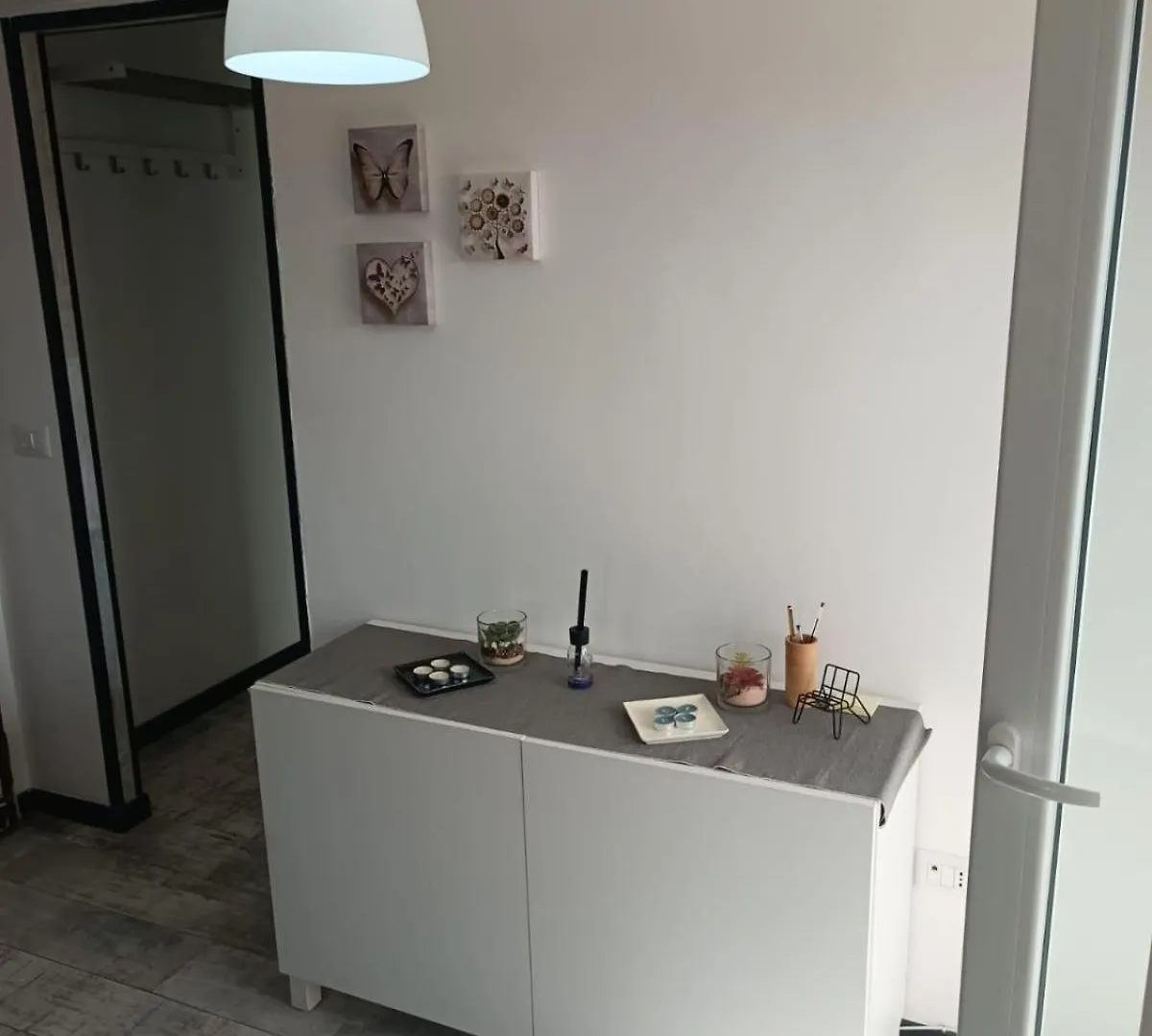 Pm 10 Via Della Santabarbara Guest House 리도디오스티아
