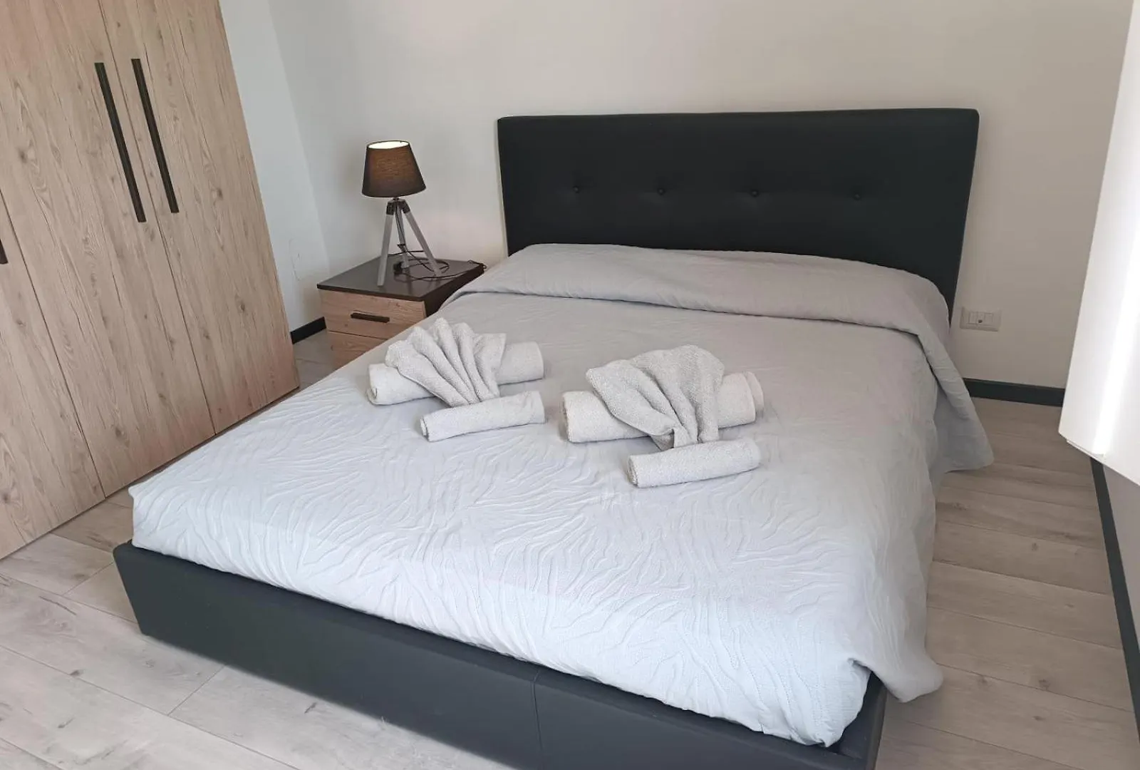 Pm 10 Via Della Santabarbara Guest House 리도디오스티아