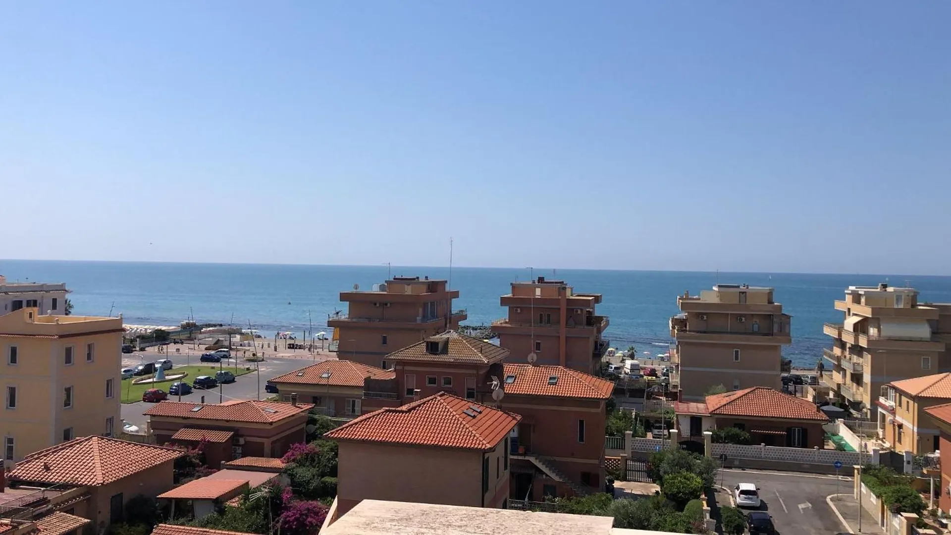 Pm 10 Via Della Santabarbara Guest House 리도디오스티아 0*,  이탈리아