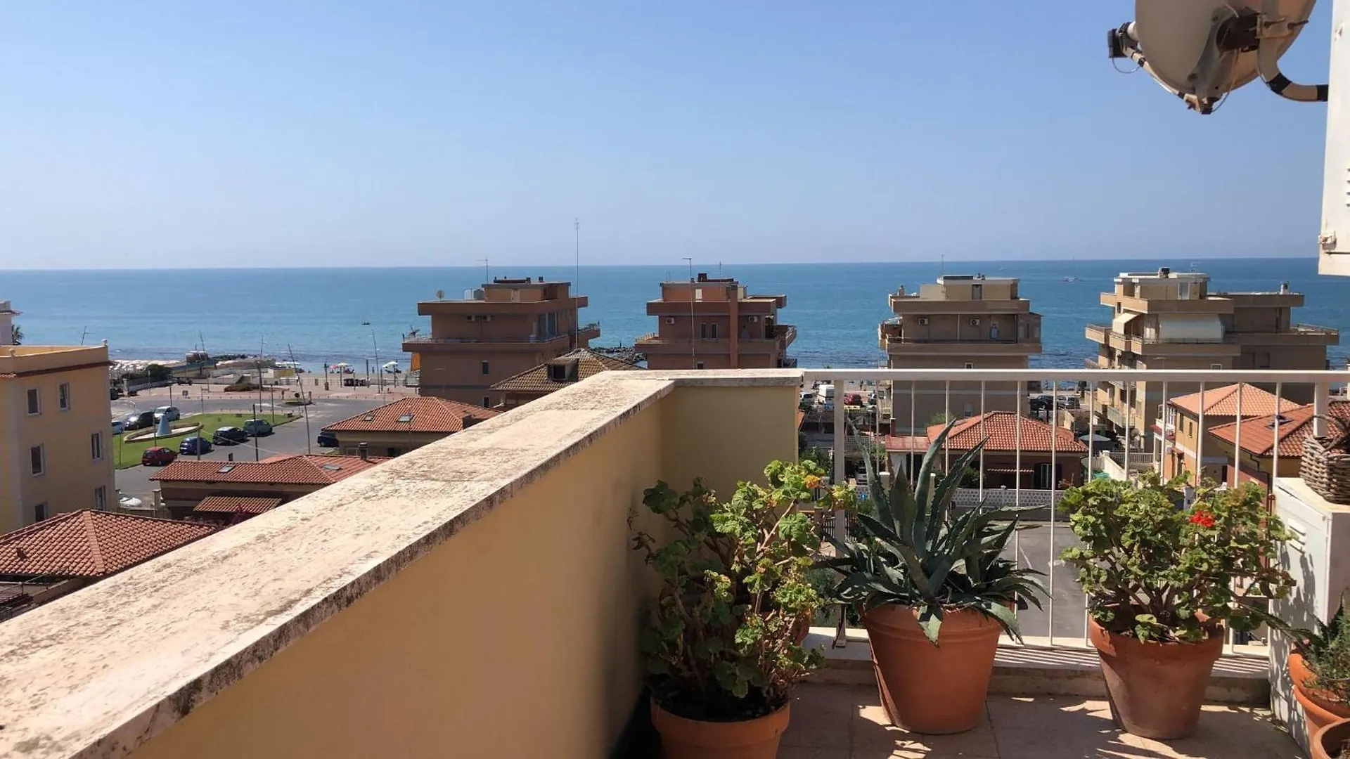 Pm 10 Via Della Santabarbara Guest House 리도디오스티아 아파트